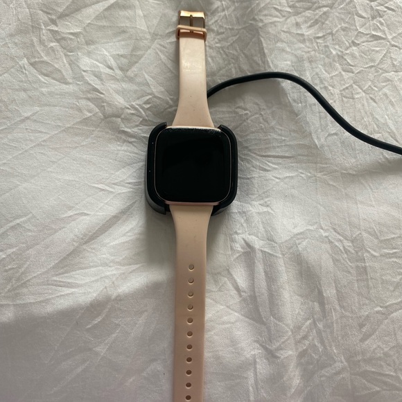 Rose Gold Fitbit Versa 2 - Picture 6 of 6